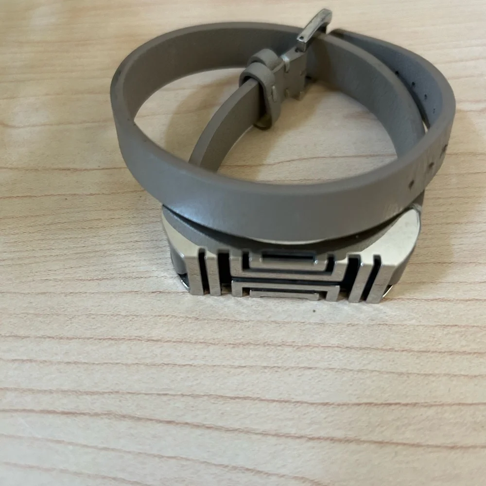 Tory Burch silver logo wrap bracelet - Picture 3 of 5